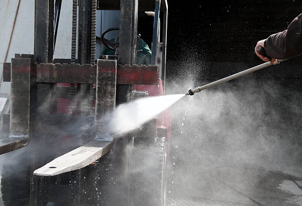 Best Playground Equipment Cleaning  in Middletown, NY